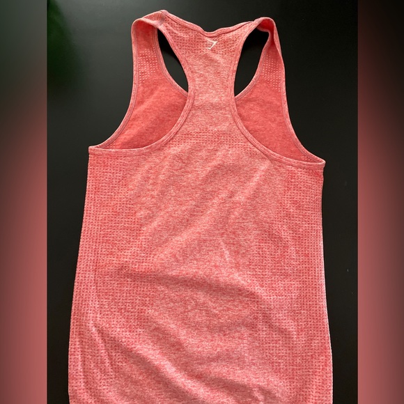Gymshark Womens Seamless Tank Top Pale Red Size XS/S Stretch Athletic Racerback - Picture 4 of 6